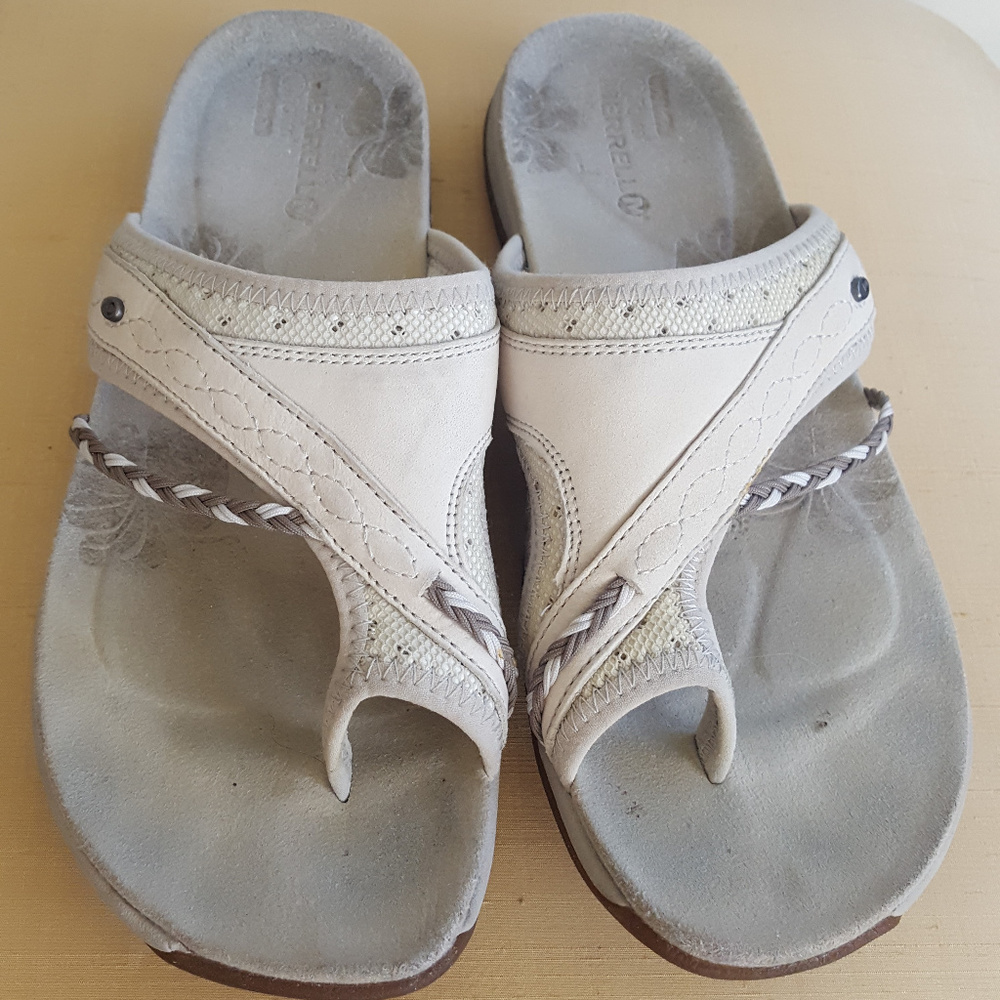 Merrell sandals with great details ...